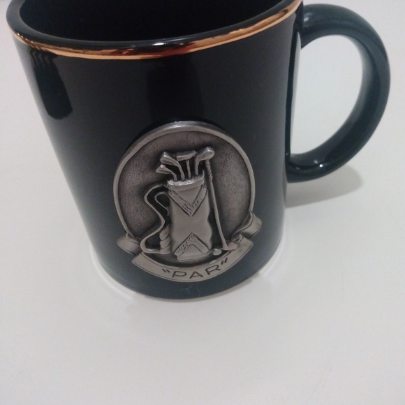 Classic Executives Golden Golf Coasters & Par Mug - Picture 12 of 15